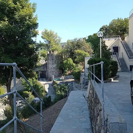 Casafischea18 דירה מונליה