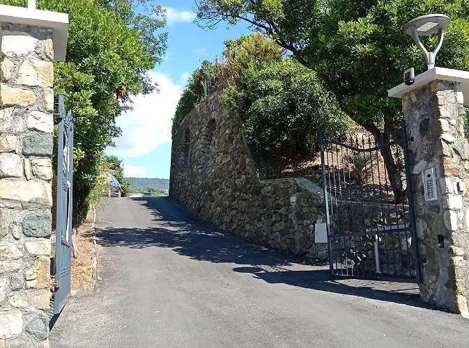 Casafischea18 莫内利亚